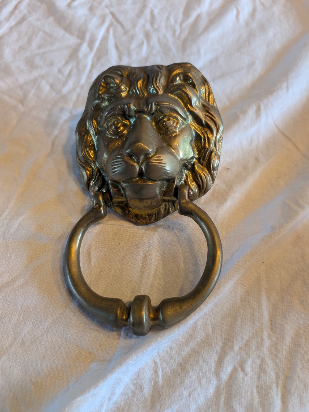 2/120$ Vintage Brass Lion Head Door Knocker in Aged Gold Tone